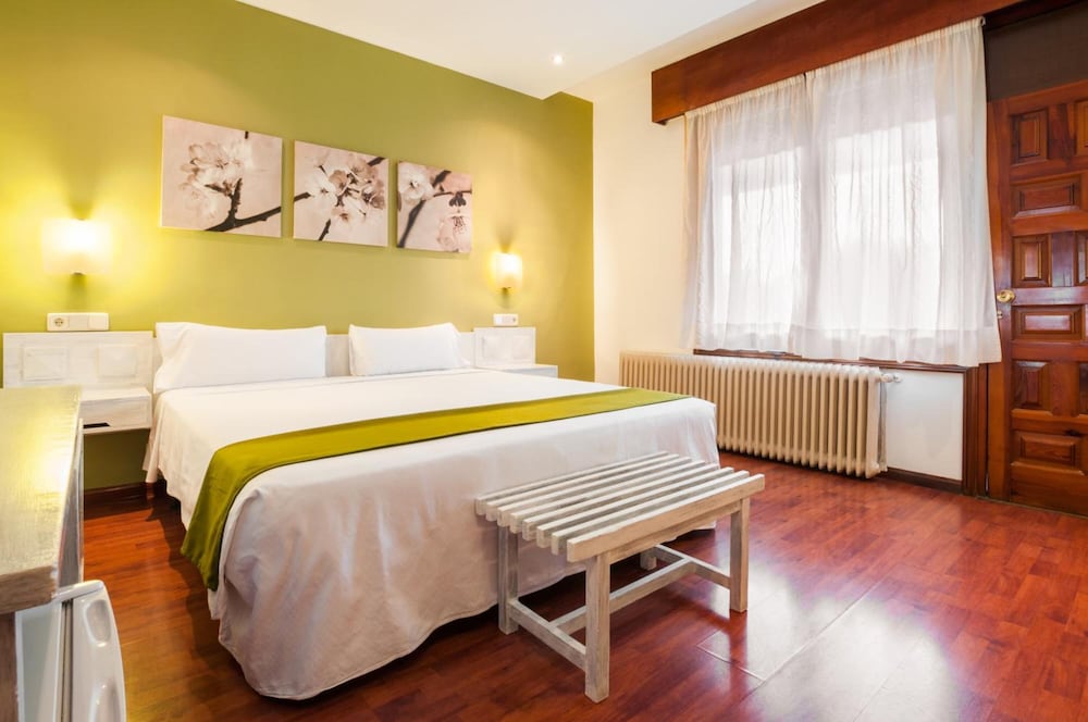 Фото Hotel Los Olivos