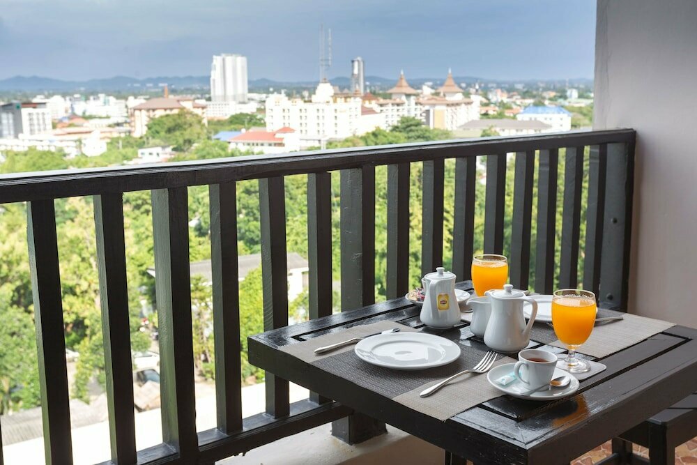 Hotel Golden Tulip Essential Pattaya, Pattaya, photo