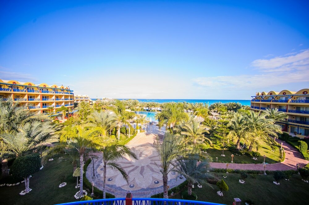 Фото Carols Beau Rivage Hotel