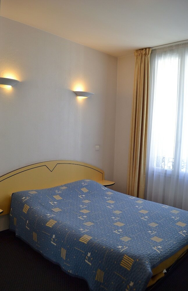 Фото Modern Hotel