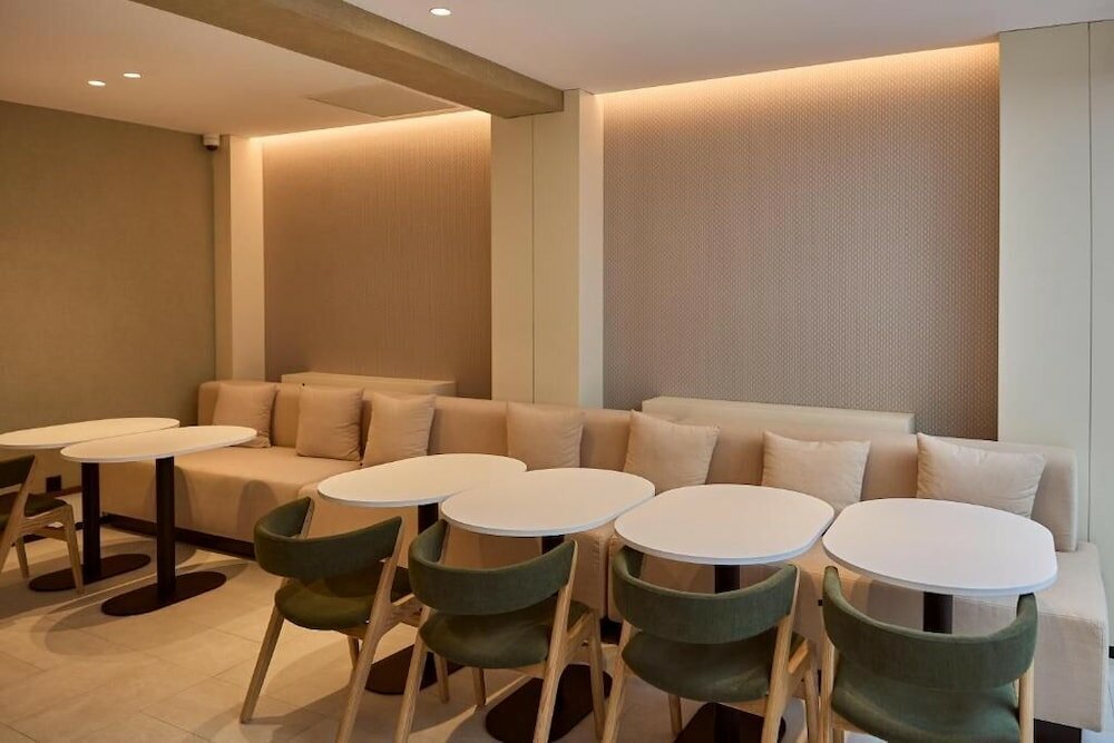 Фото Omid Saldanha Hotel