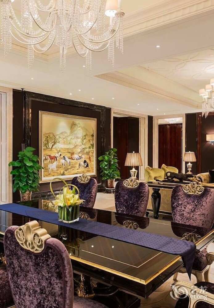 Фото Nanjing Wanda Realm Hotel