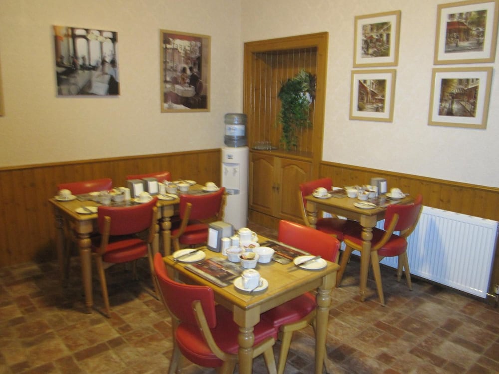 Фото Beeches Aberdeen