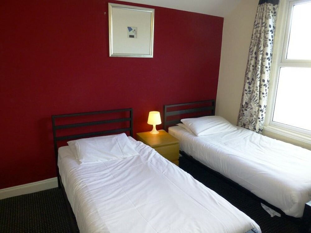 Фото Esplanade Hotel