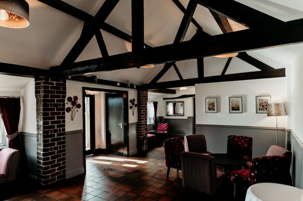 Фото Oak Farm Hotel