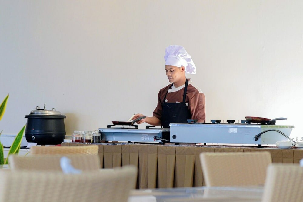 Фото Laprima Hotel Flores