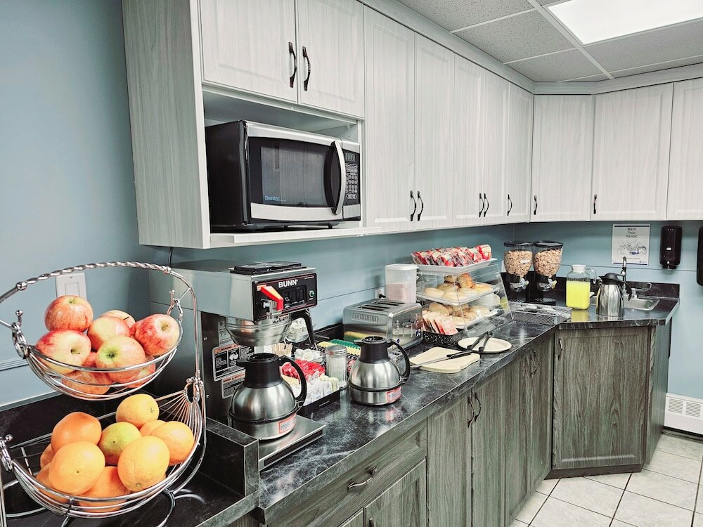 Фото Canadian Motor Inn