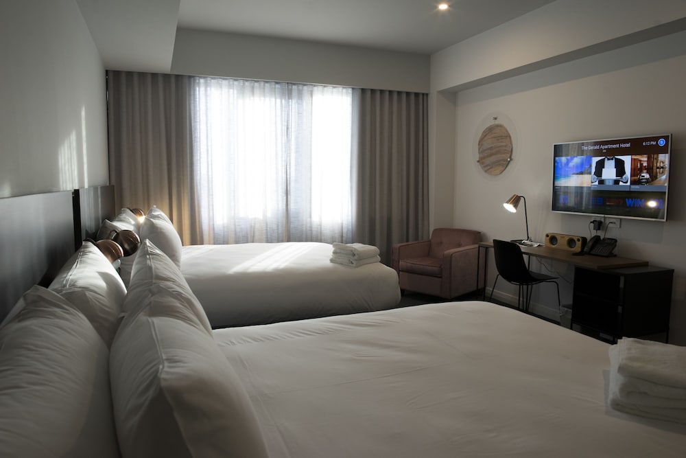 Фото The Gerald Apartment Hotel