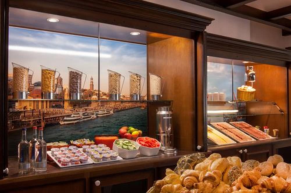 Фото Egon Hotel Hamburg City