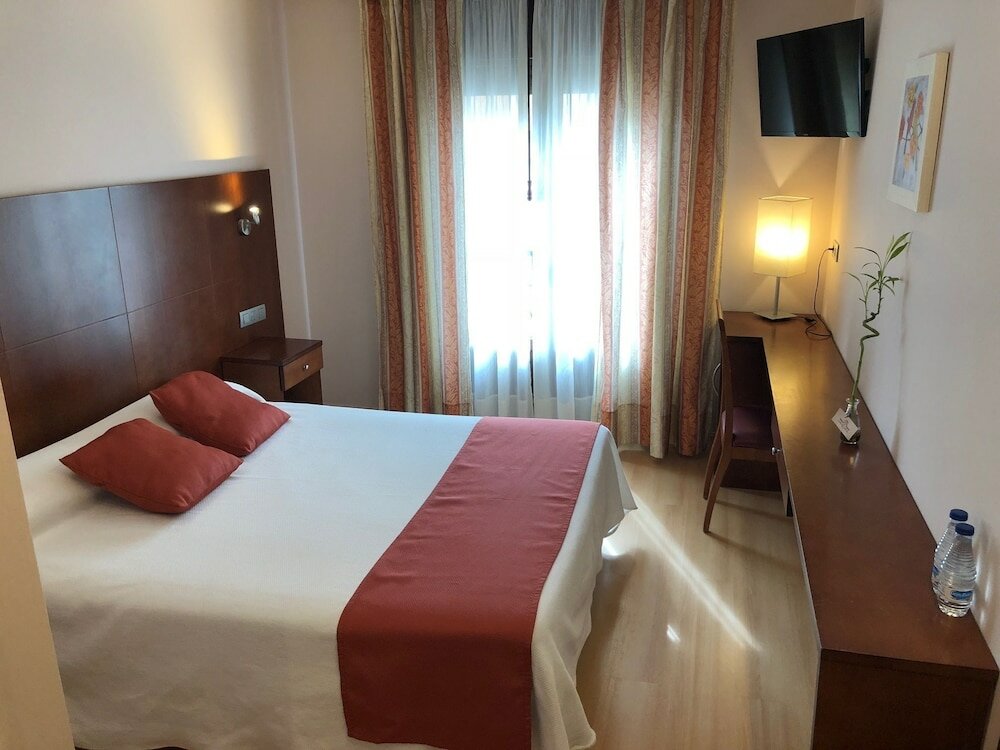 Фото Hotel Jaqués