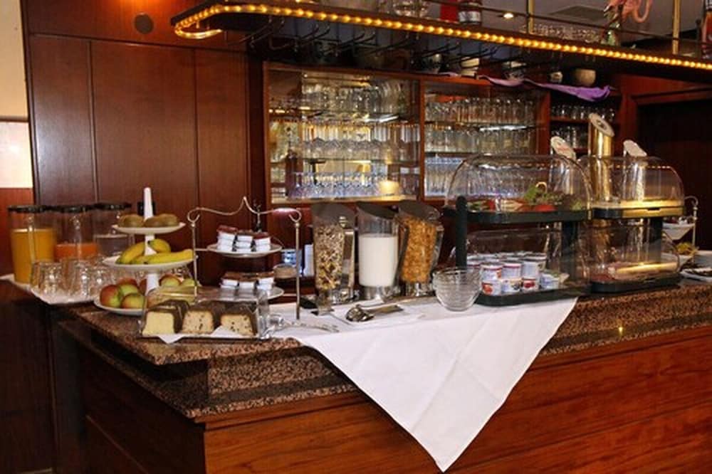 Фото Hotel Am Zoo