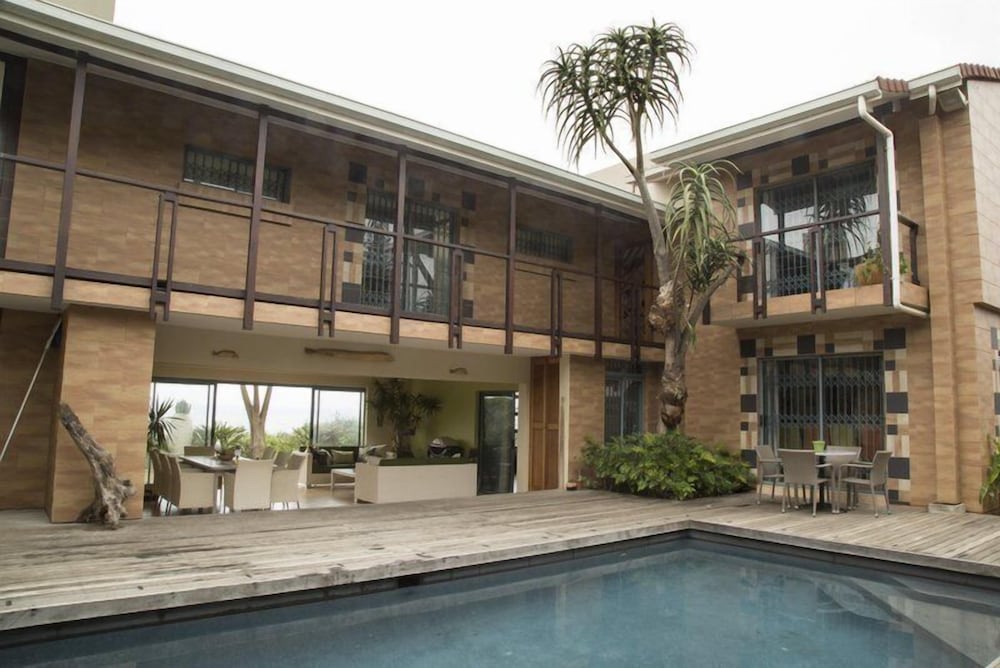 Фото Misty Blue Bed and Breakfast