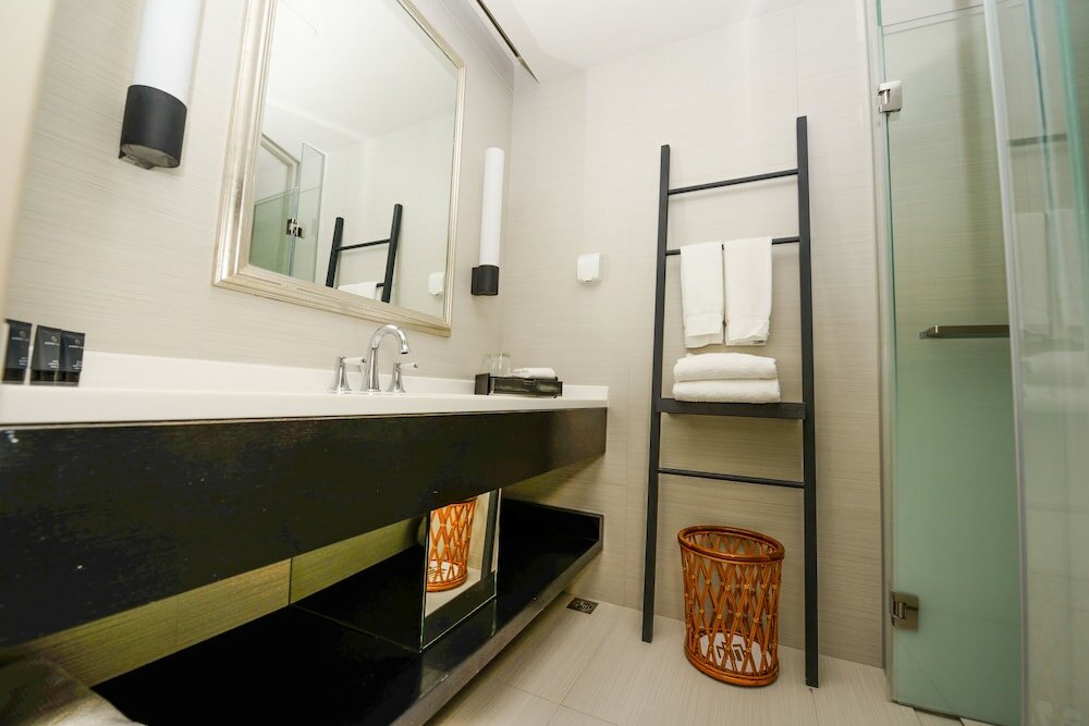 Фото Golden Tulip Bund New Asia