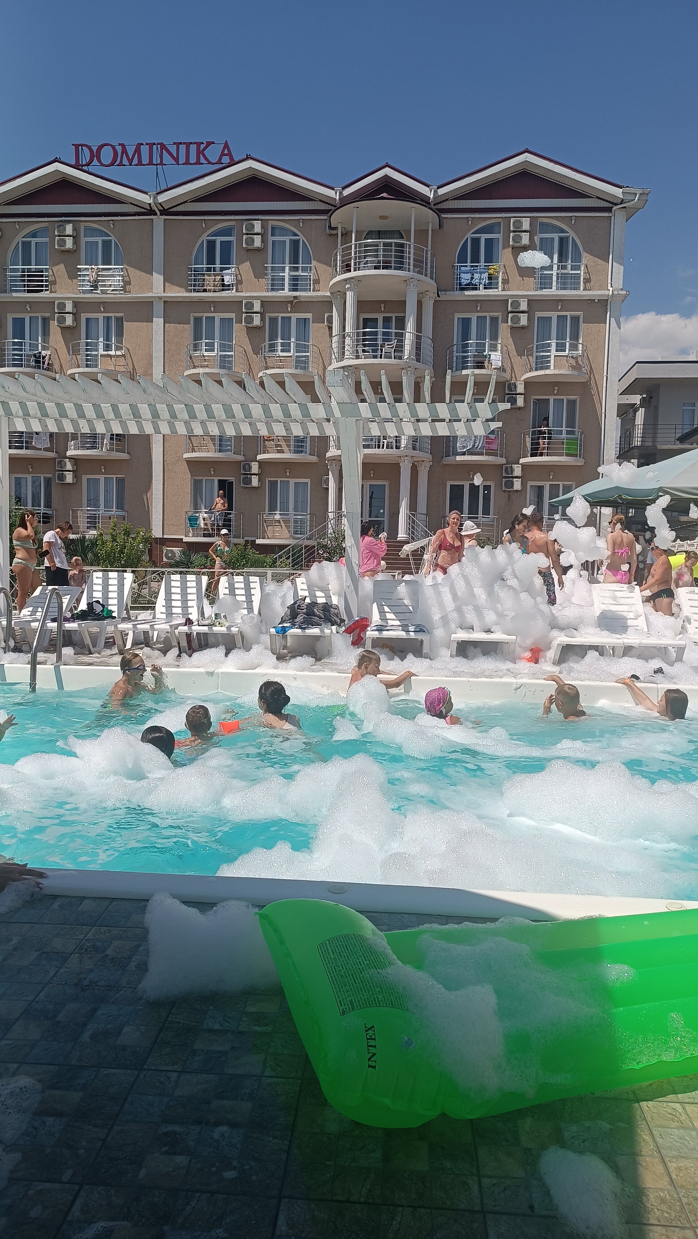 Фото Доминика