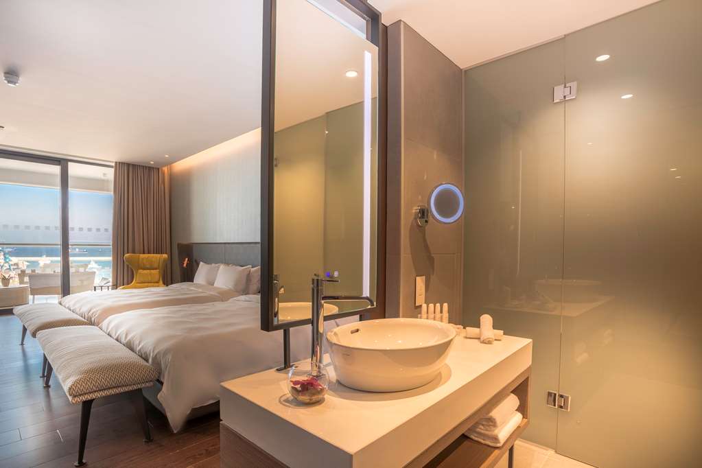 Фото Radisson Blu Hotel Larnaca
