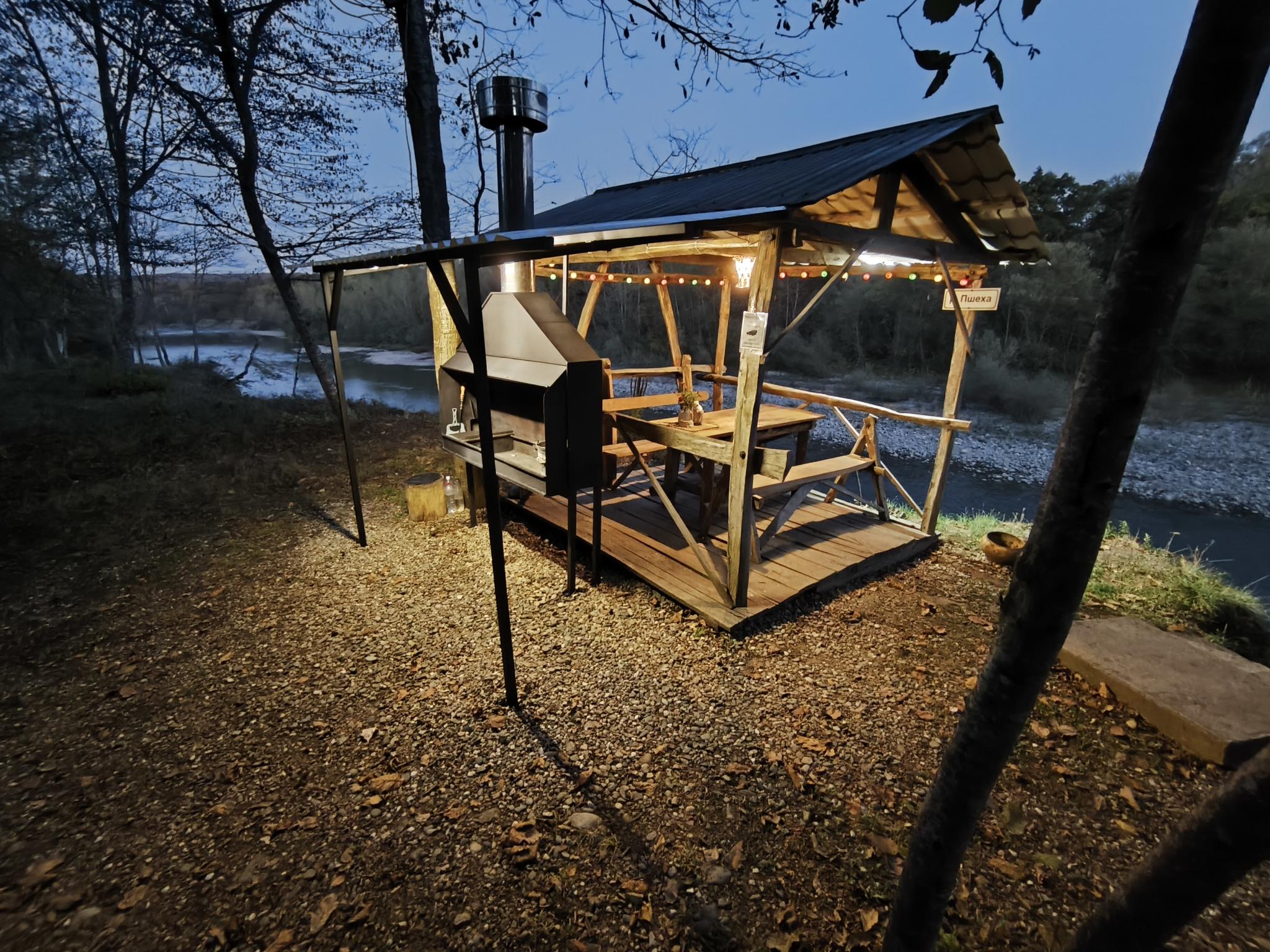 Фото Дом у реки