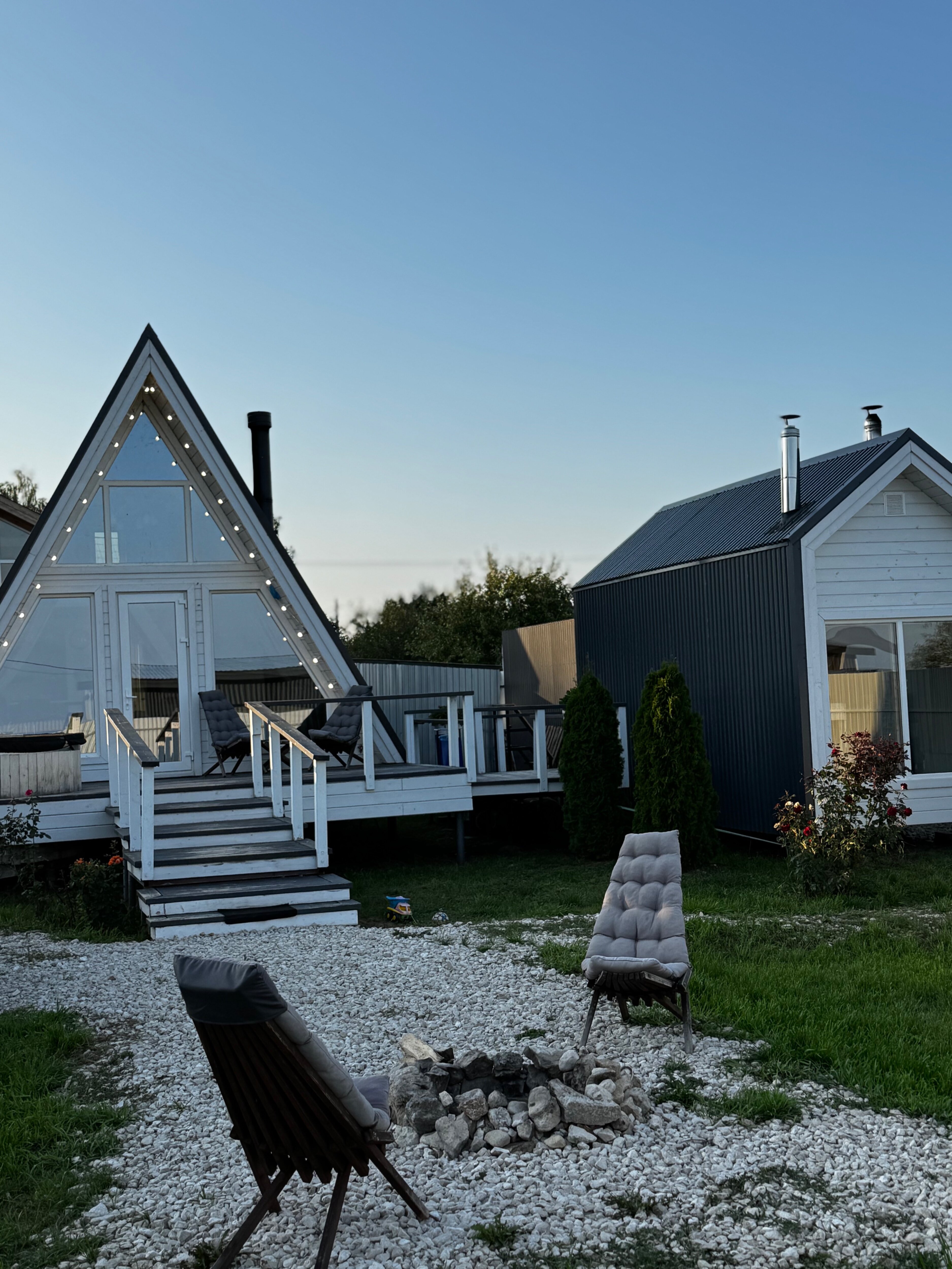 Фото White glamp