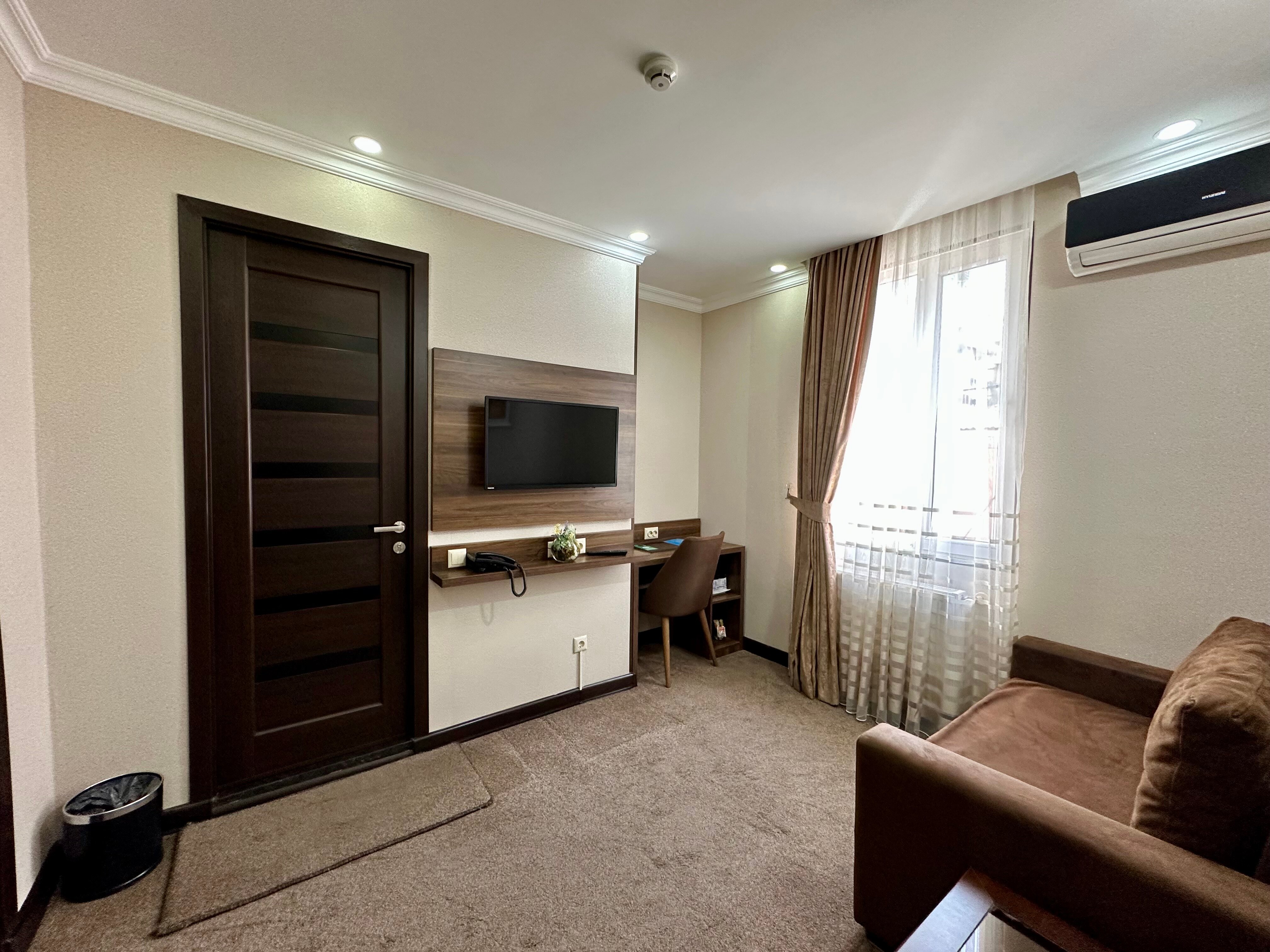 Фото отеля 3