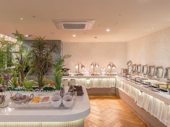 Фото February Hotel The Signature Dongseongro