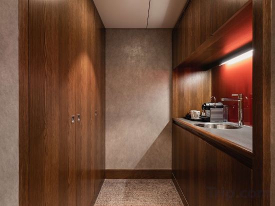 Фото Hilton The Hague