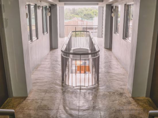 Фото Oyo 561 Abn Hostel