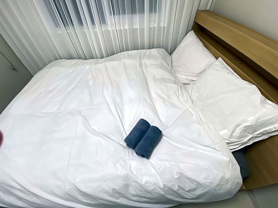 Фото High Street Guest House Hongdae