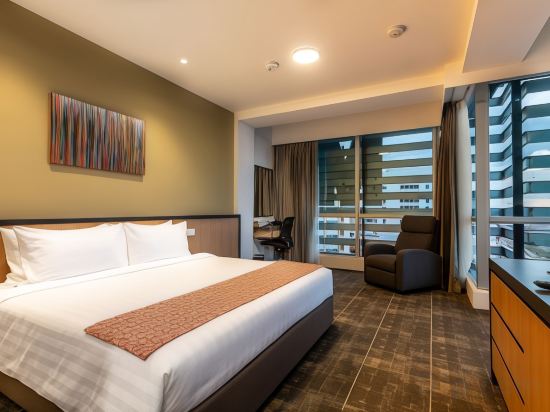 Фото Hotel 7 Suria