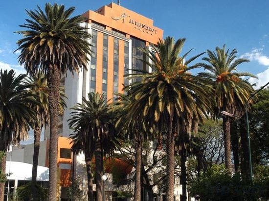 Фото Alejandro i Hotel