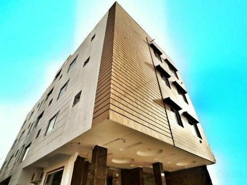 Гостиница Hotel Aerocity Purple Orchid в Дели