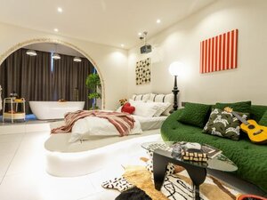 Гостиница Liangyue Buwan B&B Gouyan Street Branch