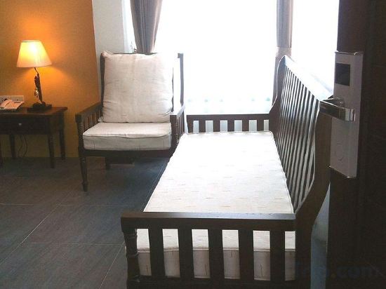 Фото Goldenbell Hotel Chiangmai