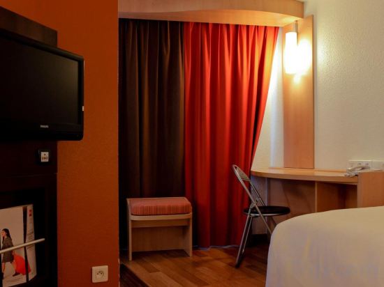 Фото ibis Lyon Part Dieu Les Halles