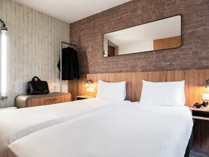 ibis Styles Lyon Villeurbanne Le Parc de la Tete d'Or (Villeurbanne, Boulevard du 11 Novembre 1918, 130), hotel