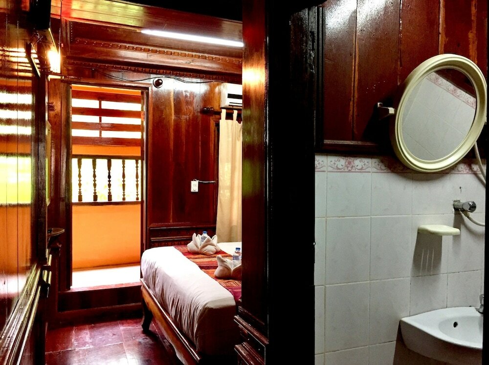 Фото Soutikone 1 Guesthouse