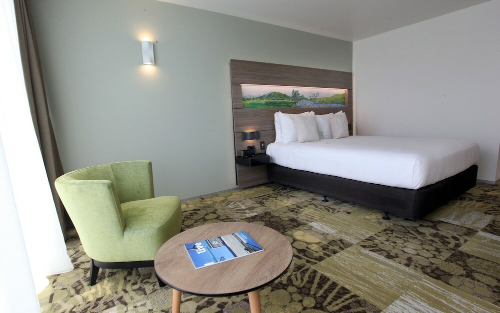 Фото Novotel New Plymouth Taranaki