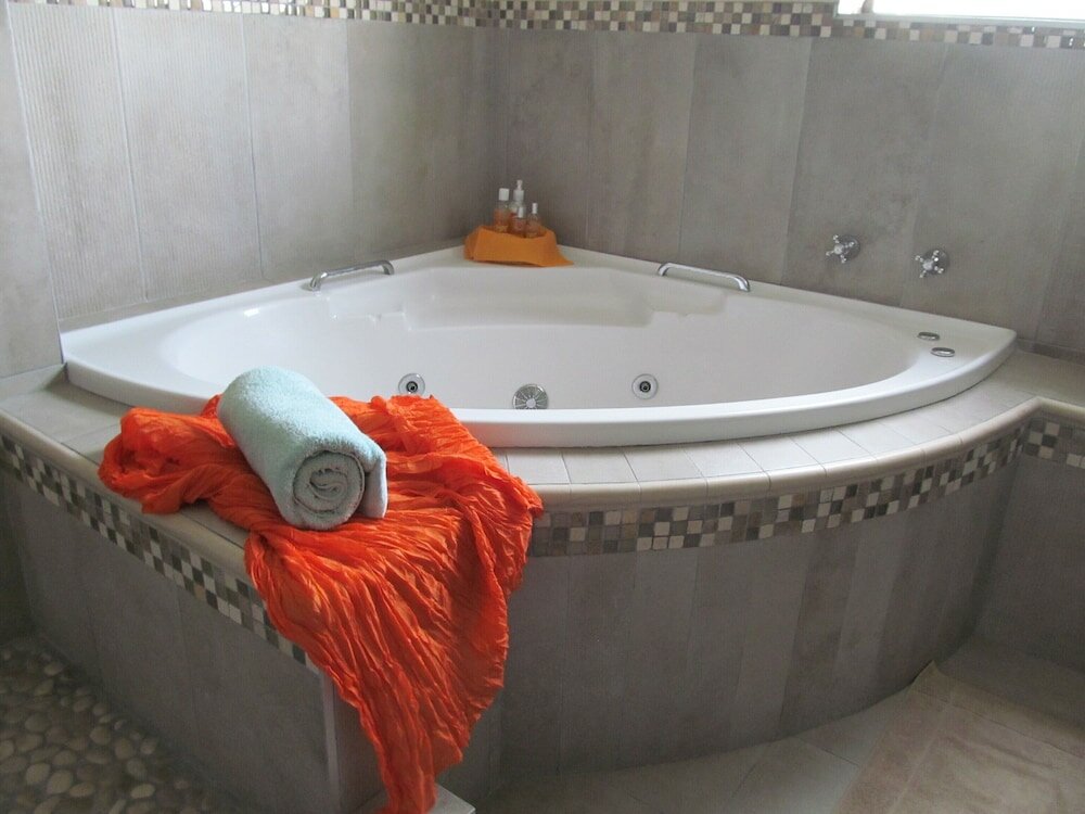 Фото Alabaster Box B&b