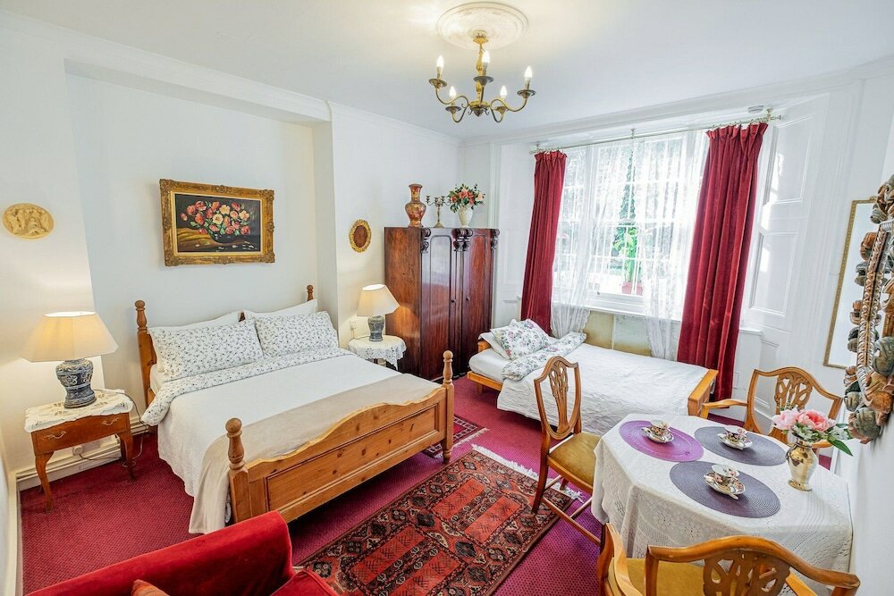 Фото Juliette's Bed and Breakfast