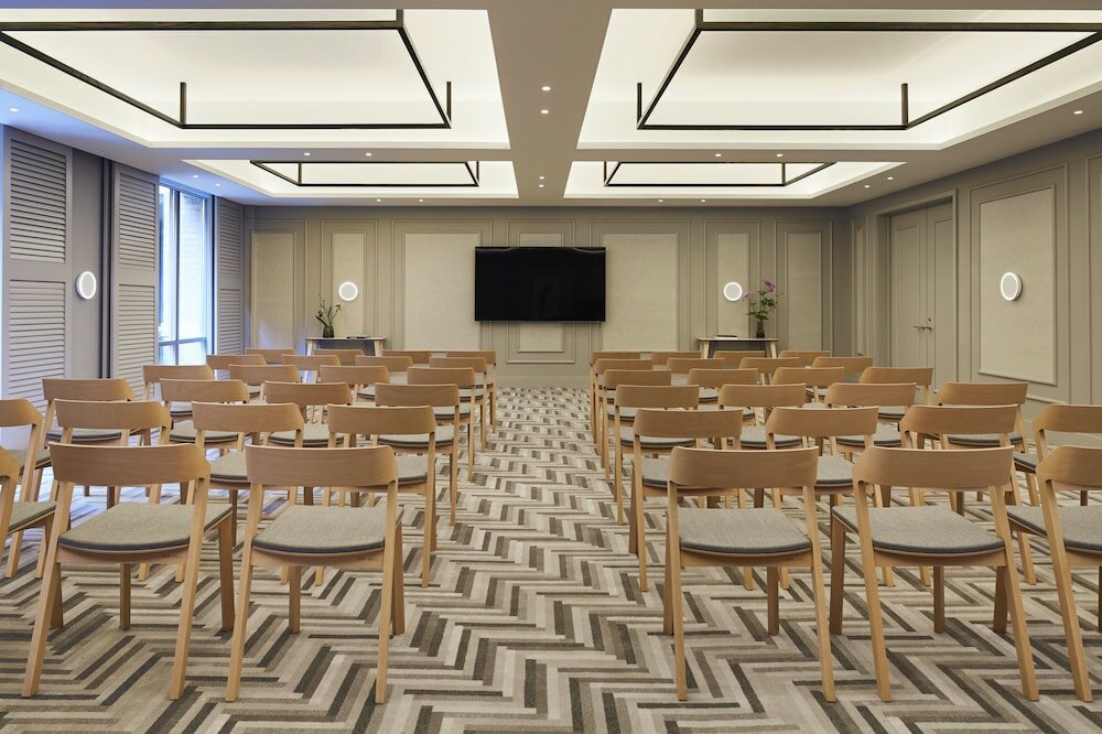 Фото Kimpton Saint George Hotel