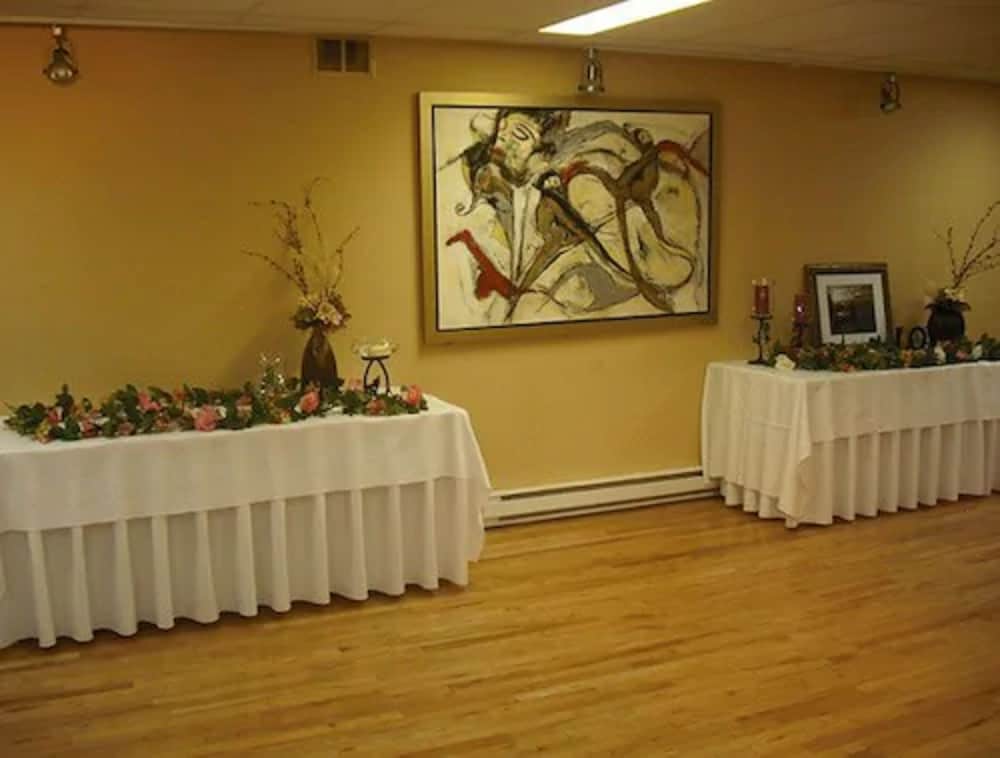 Фото Auberge Montebello