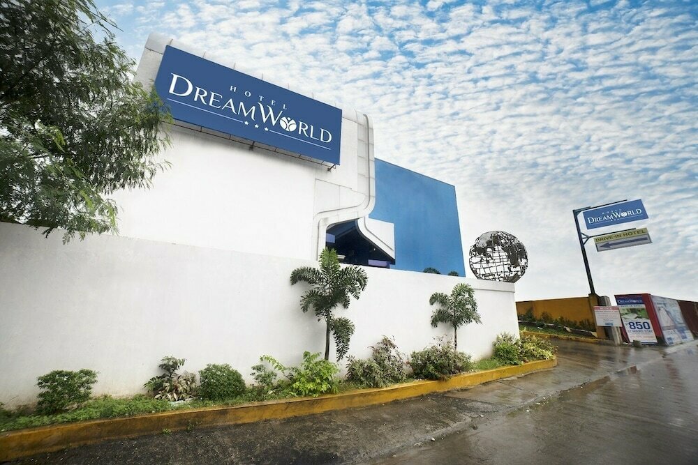 Hotel Hotel DreamWorld Las Pinas, Earth, photo