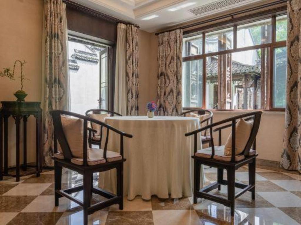 Фото Dockside Boutique Hotel