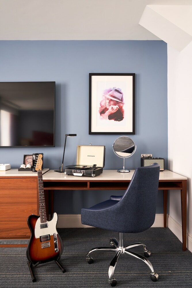 Фото The Cumberland London