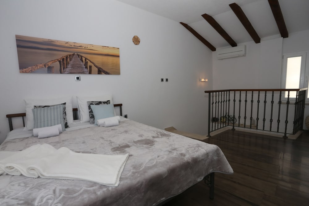 Фото Apartments Nikolla