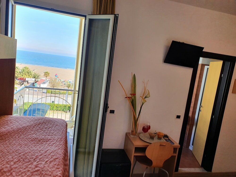 Фото Hotel Tilmar