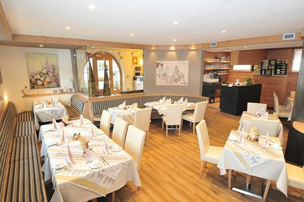 Фото Hotel B&b Bondi