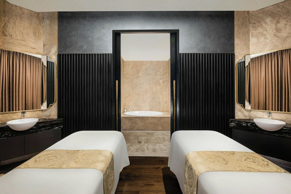 Фото Indore Marriott Hotel