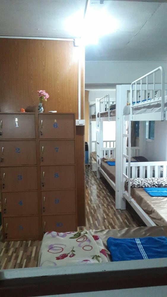 Фото Danee Hostel