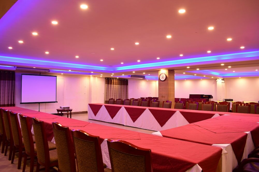 Фото Hotel Metro International