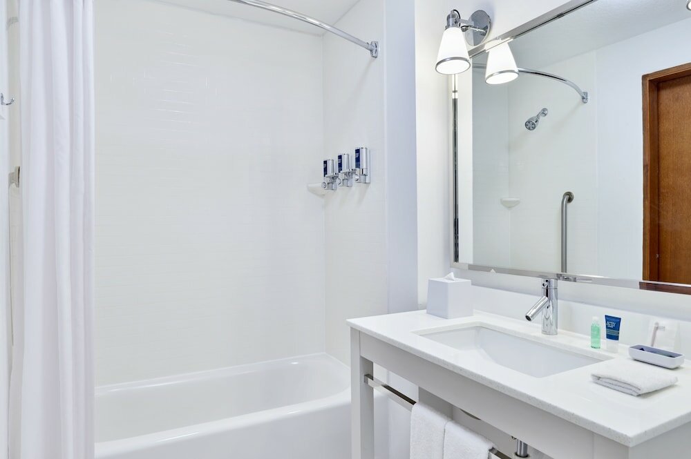 Фото Four Points by Sheraton Jacksonville Baymeadows