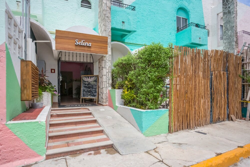 Фото Selina Cancun Downtown
